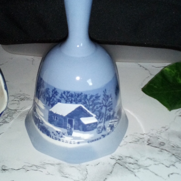 Currier and Ives Winter Scene Themed Collectible Bells/light blue & Royal Blue - Picture 6 of 12